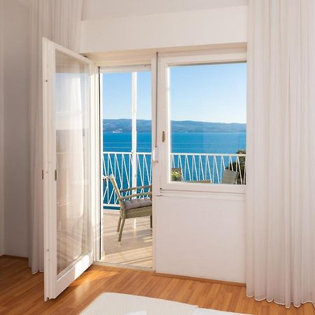 Deja Blue Apartment Йесенице Екстериор снимка