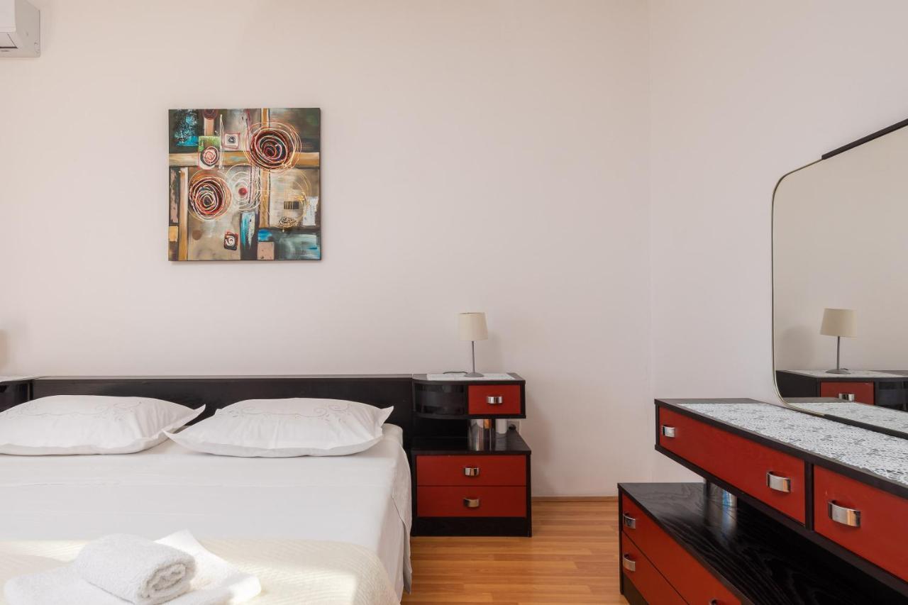 Deja Blue Apartment Йесенице Екстериор снимка