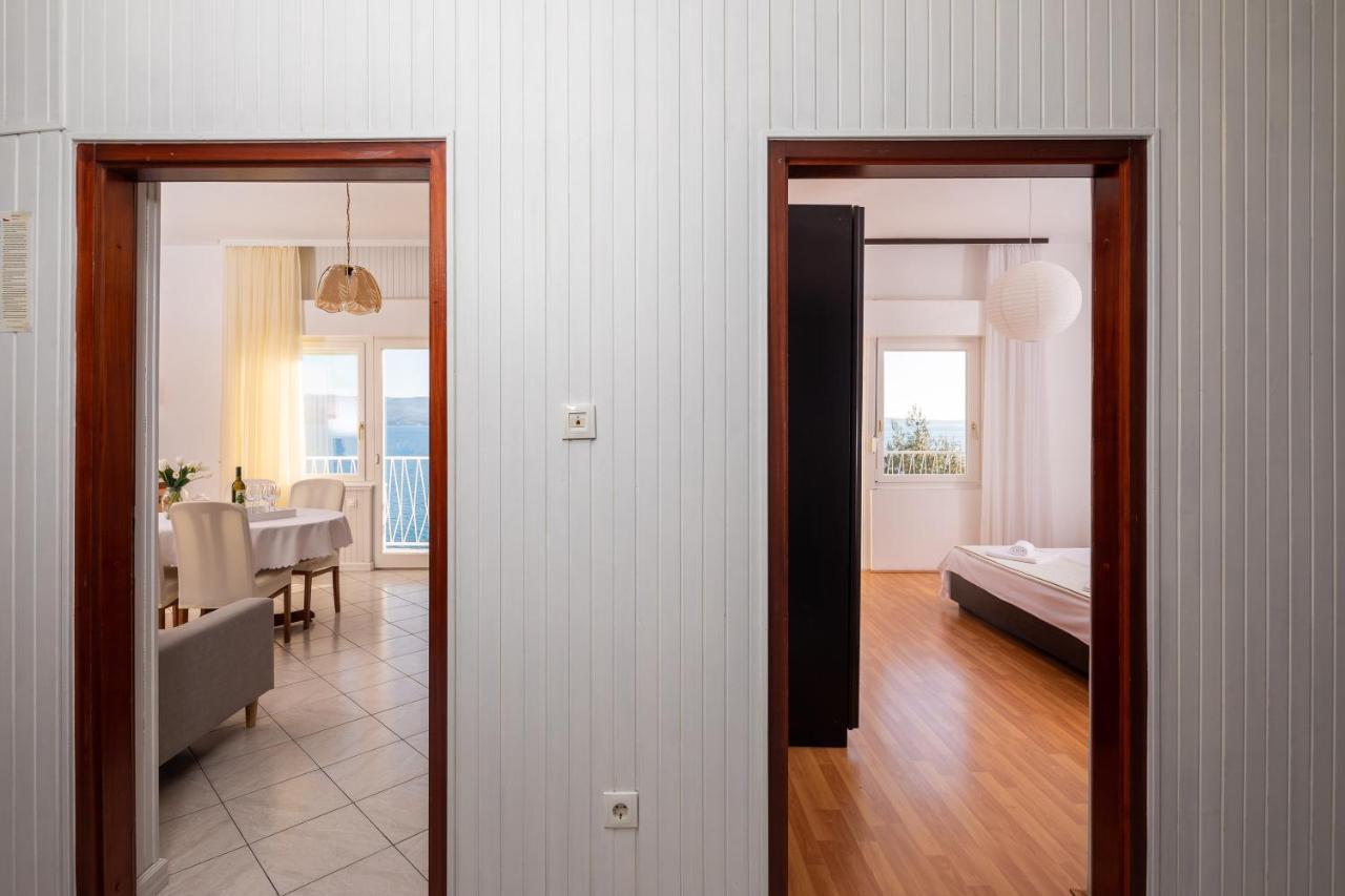 Deja Blue Apartment Йесенице Екстериор снимка