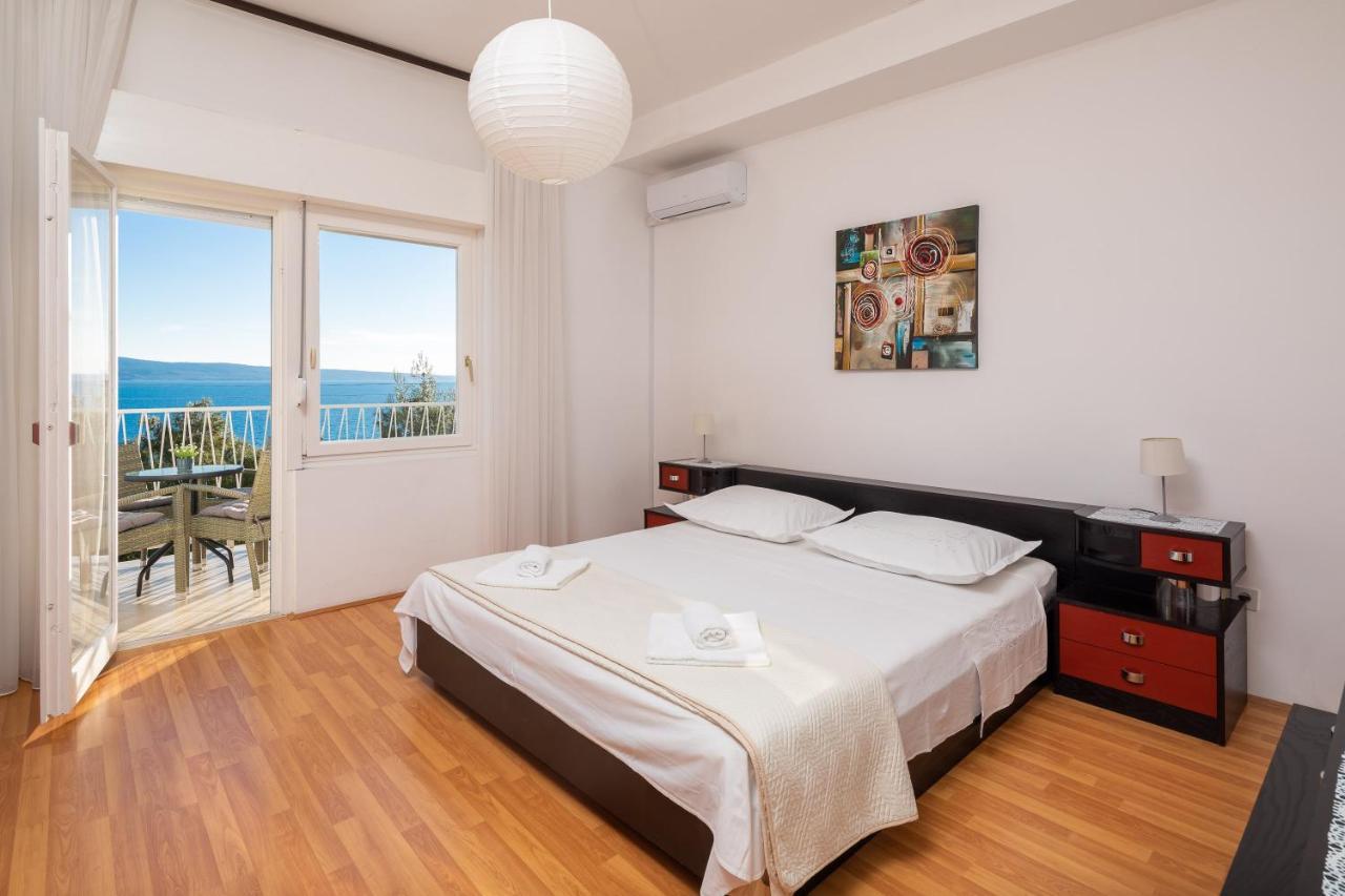 Deja Blue Apartment Йесенице Екстериор снимка