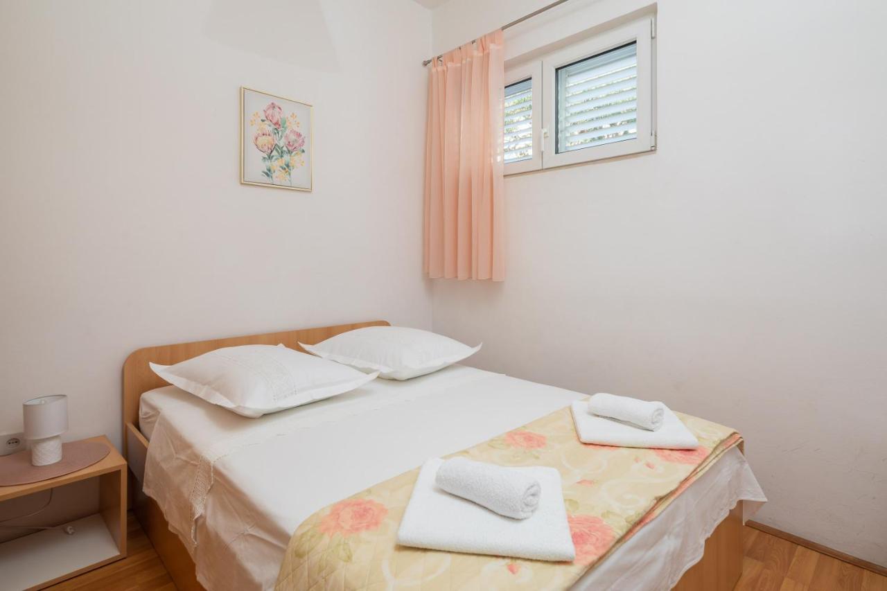 Deja Blue Apartment Йесенице Екстериор снимка
